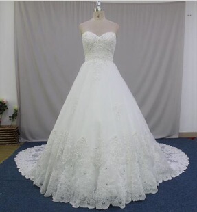 女大拖尾主新娘抹胸奢华蕾丝教堂大码 Dress 婚礼蓬蓬裙婚纱Bridal