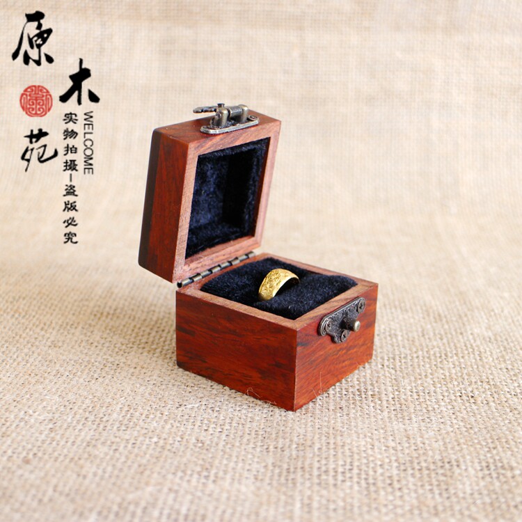 红木工艺品 红酸枝戒指盒 结婚戒指木盒 红木小木盒 耳环饰品盒