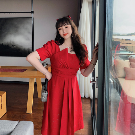 GLEC大码女装胖mm夏2024年新款高端定制红色方领礼服赫本风连衣裙