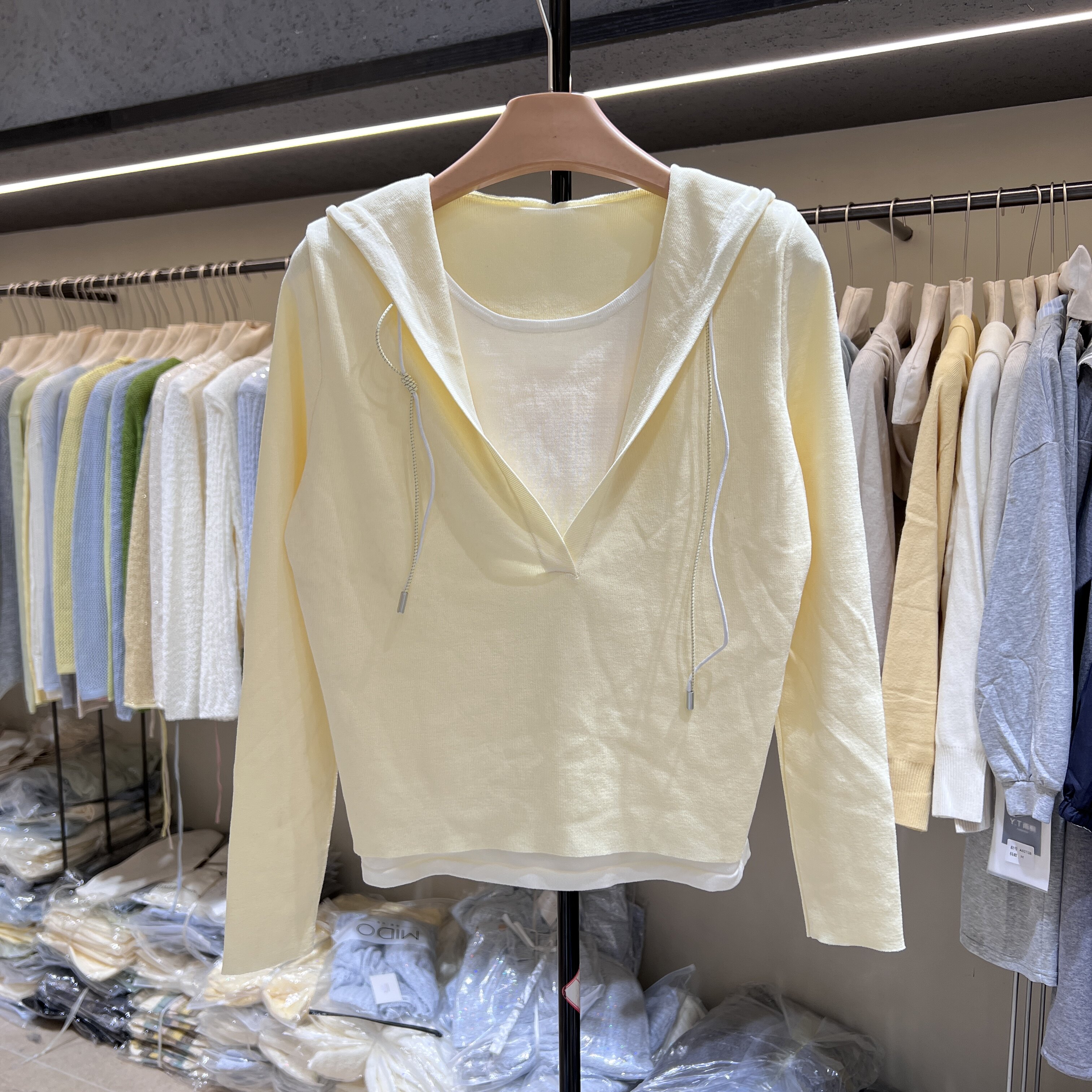 2026春季新款韩版时尚百搭显瘦长袖假两件连帽针织衫女上衣92009