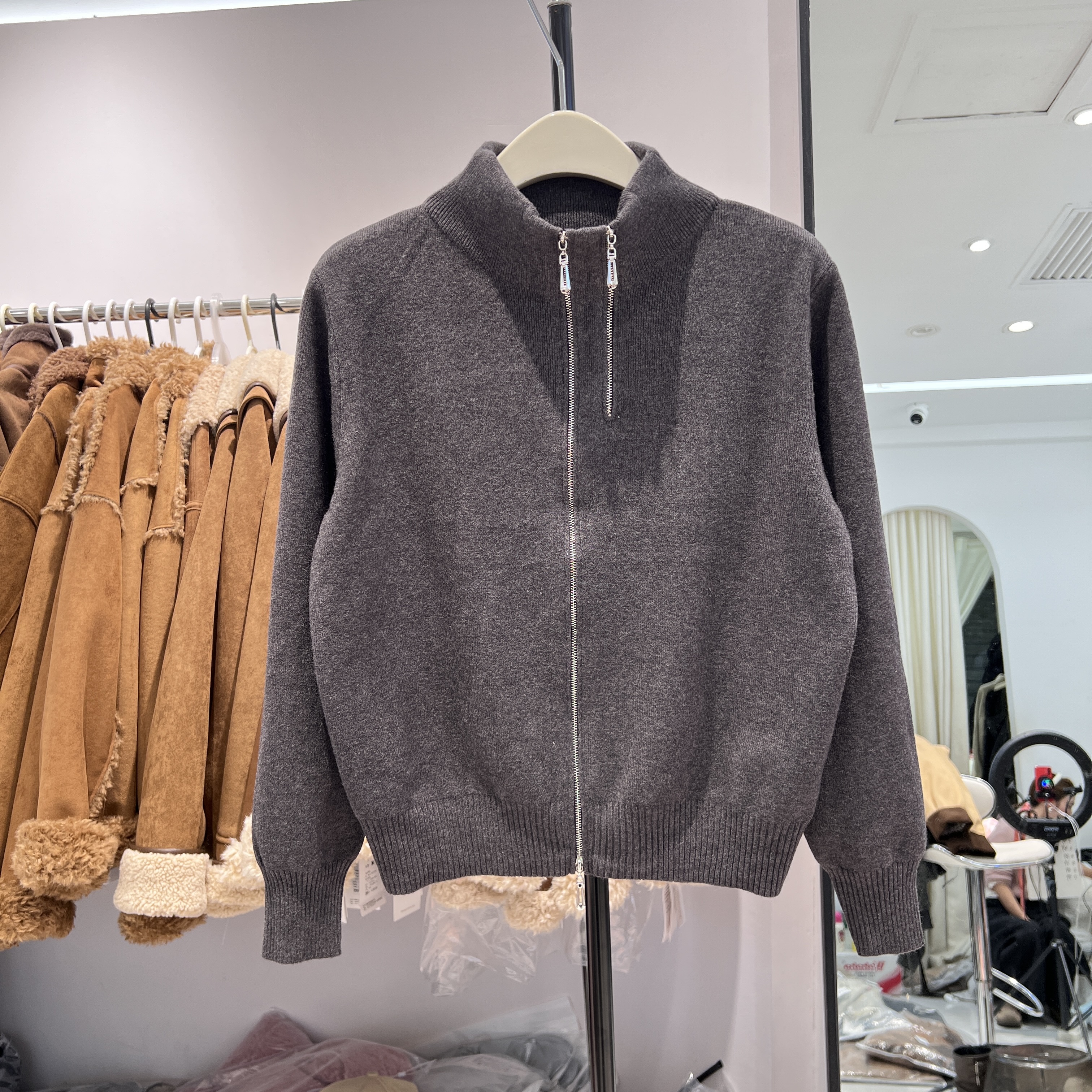 韩版宽松显瘦百搭立领拉链针织开衫女毛衣外套上衣潮2025冬季新款