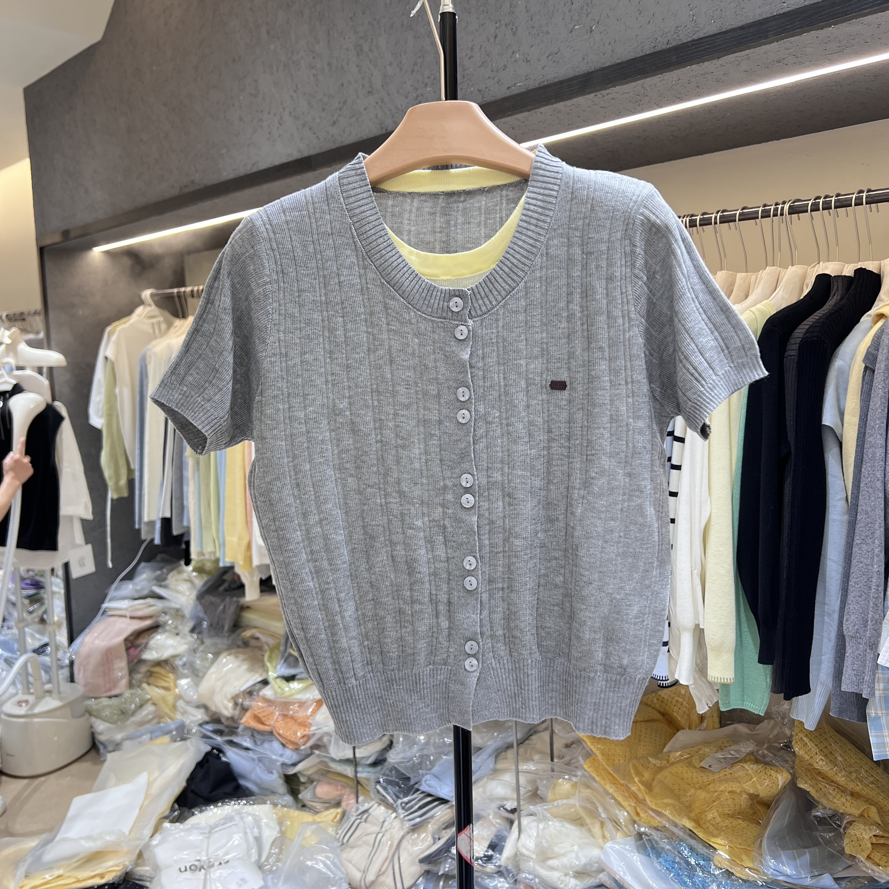 2026春季新款韩版时尚百搭圆领短袖针织开衫女宽松显瘦上衣潮6089