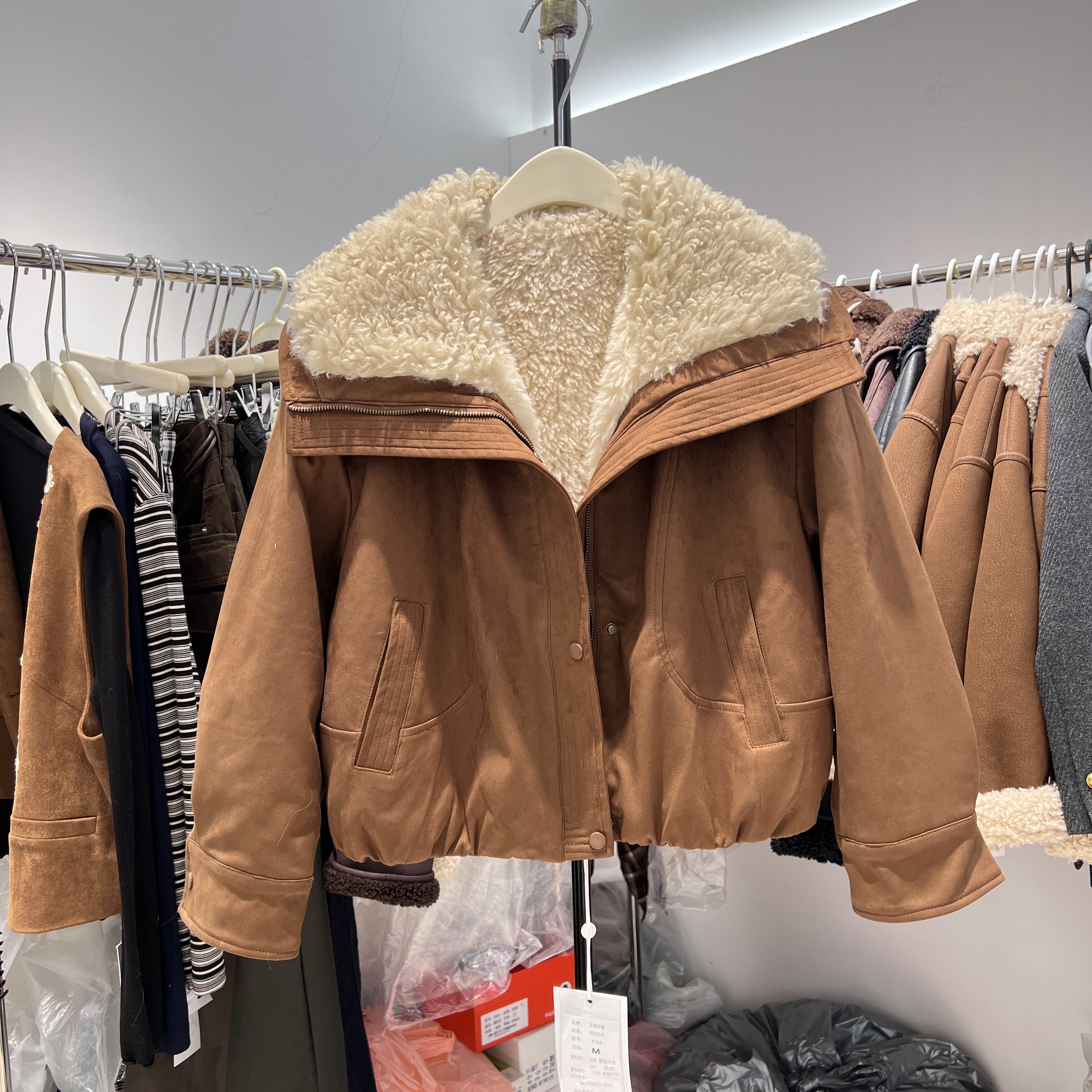 好看韩版纯色麂皮绒短款羊羔毛棉服女冬显瘦夹克派克服厚外套156