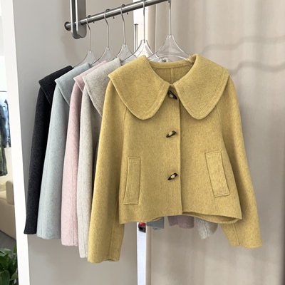 2025秋冬新款韩版牛角扣显瘦娃娃领双面羊毛大衣女短款毛呢外套潮