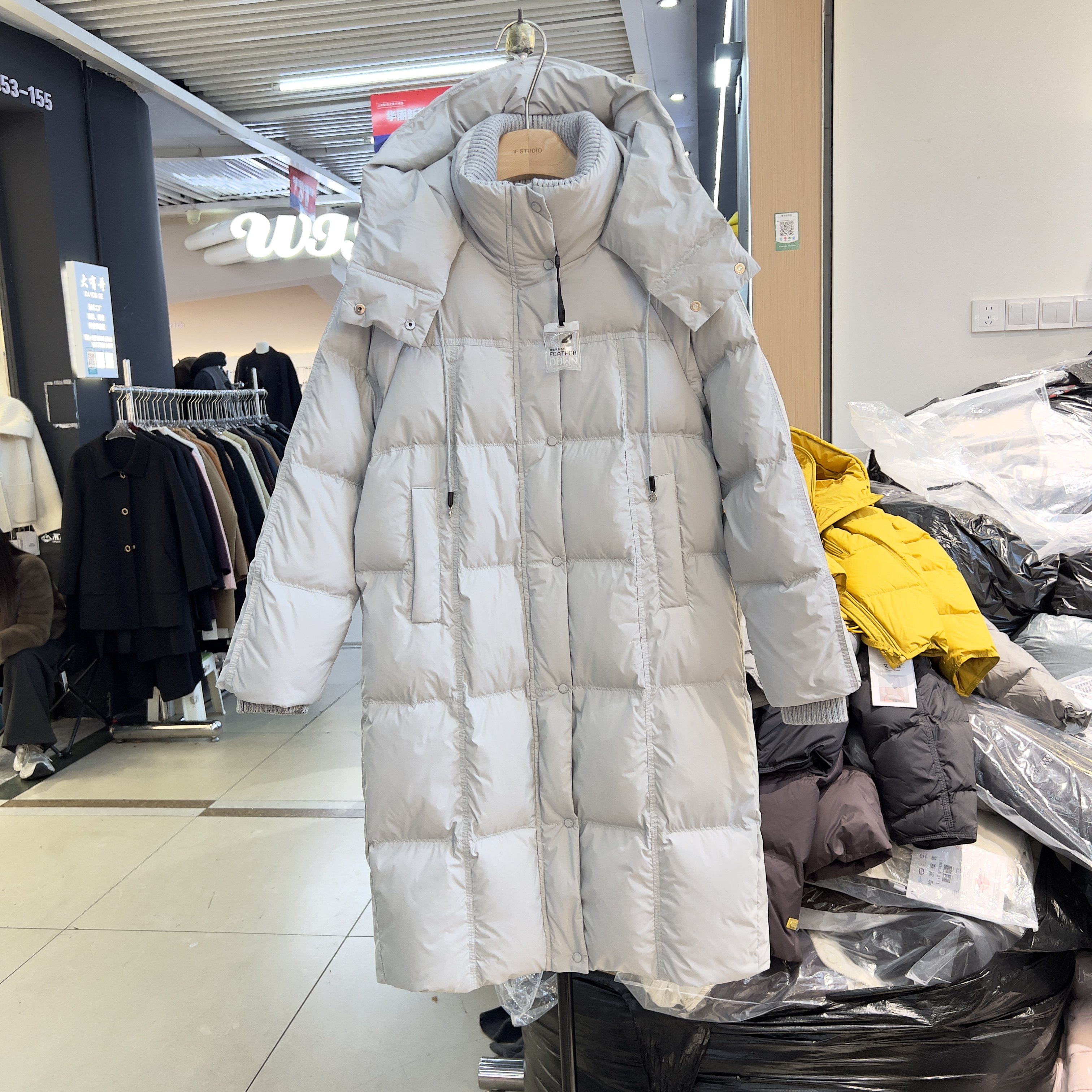 黑色中长款防寒保暖连帽羽绒服女冬款韩版洋气显瘦50白鸭绒外套