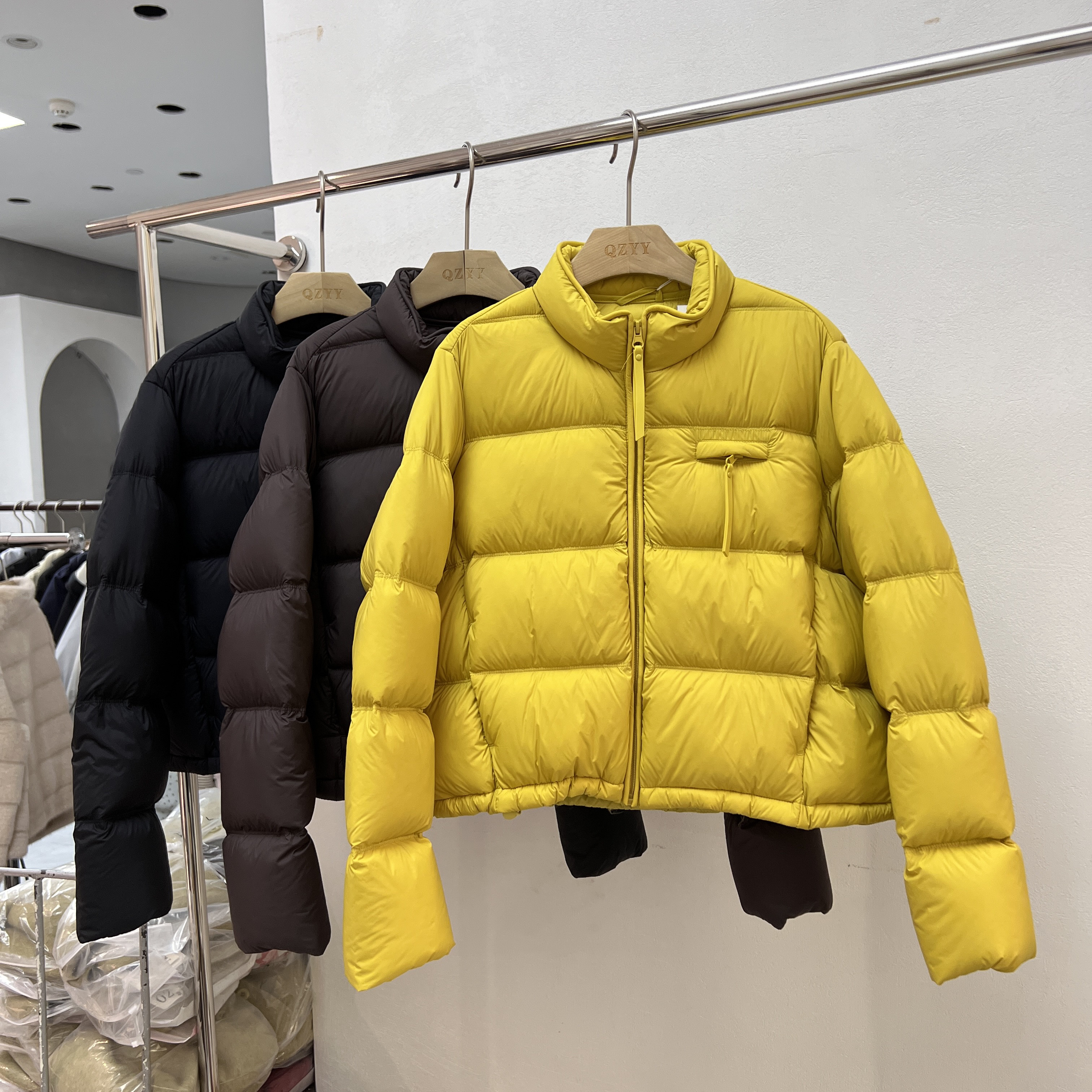 2026冬季新款韩版宽松显瘦立领拼接羽绒服女短款加厚面包服外套