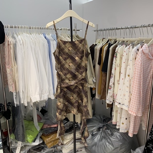 2026夏季新款女装格子吊带连衣裙女长袖宽松显瘦气质裙子潮60628