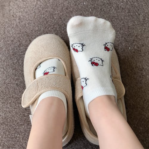 春夏高颜值小猫印花外穿可爱女袜子棉质百搭薄款船袜不掉跟隐形袜