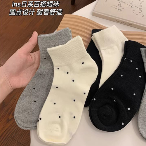 白色袜子女款纯棉中筒袜