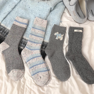 简约ins羊毛手工仿貂绒蝴蝶结可爱小奶狗袜子条纹加厚保暖中筒袜