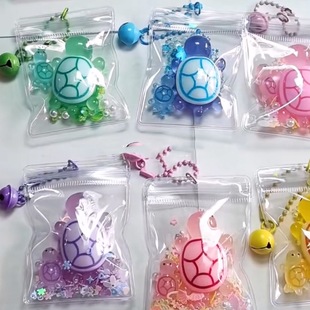 小乌龟树脂挂件夜光海龟网红抖音盲袋树脂摆件乌龟遛娃包学生玩具