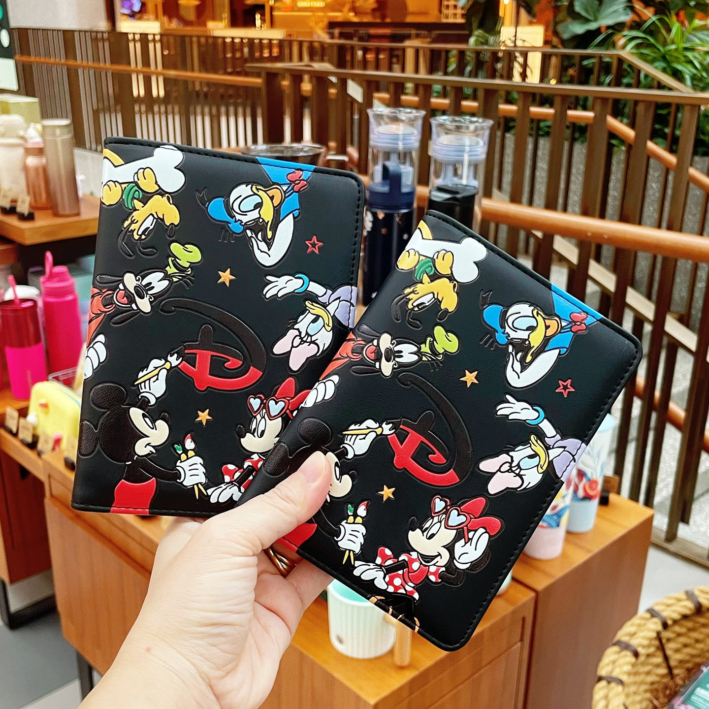 新款港迪米奇和好友护照包可爱卡通证件套机票护照夹卡包旅行神器
