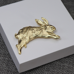 中古vintage星月兔子造型胸针毛衣帽子包包可爱童趣服装胸花配饰