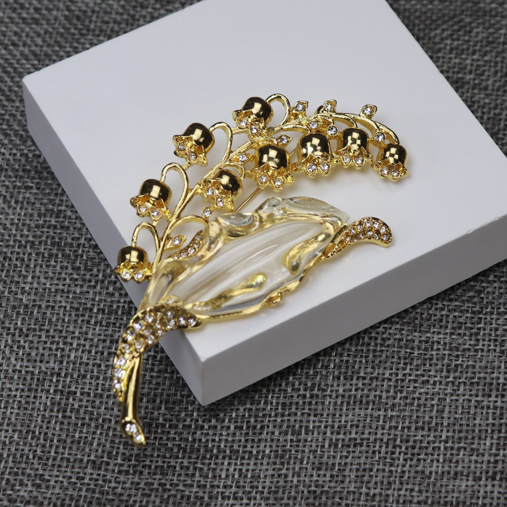 中古vintage翠法丽Trifari果冻镶钻铃兰花胸针奢华配饰打标