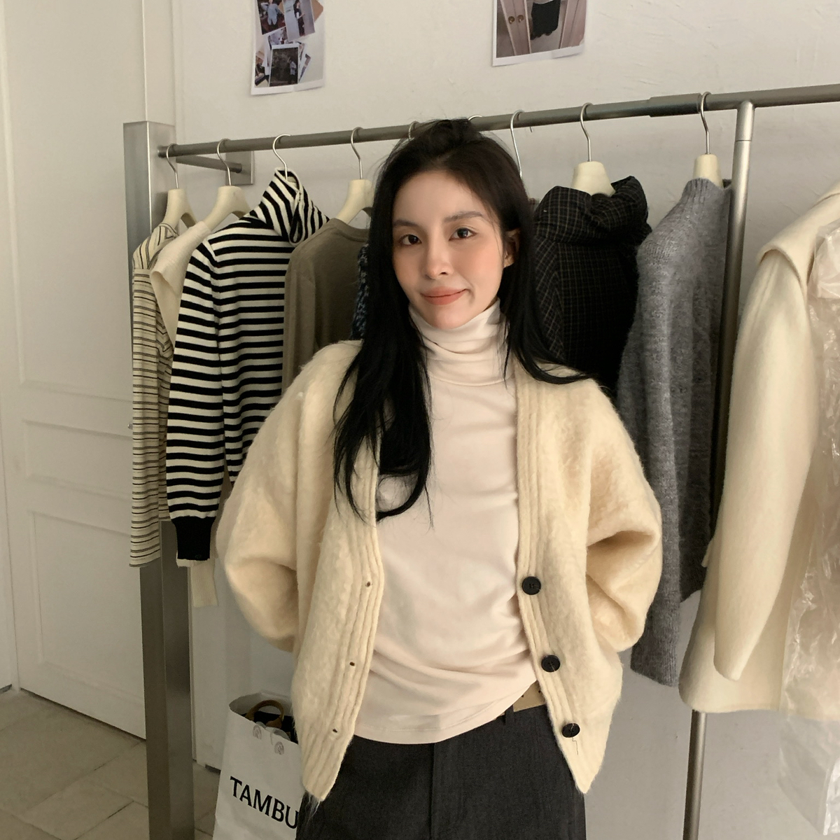 ITTIN-日甜茶韩标PremiumWool｜慵懒风复古v领拉绒保暖毛衣P10006