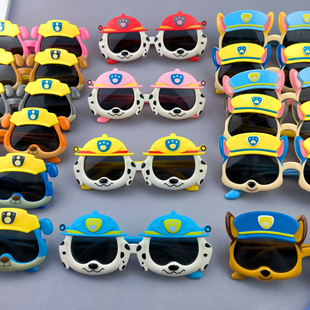 2025儿童眼镜硅胶男童墨镜时尚卡通女孩太阳镜汪汪队狗子软框软腿