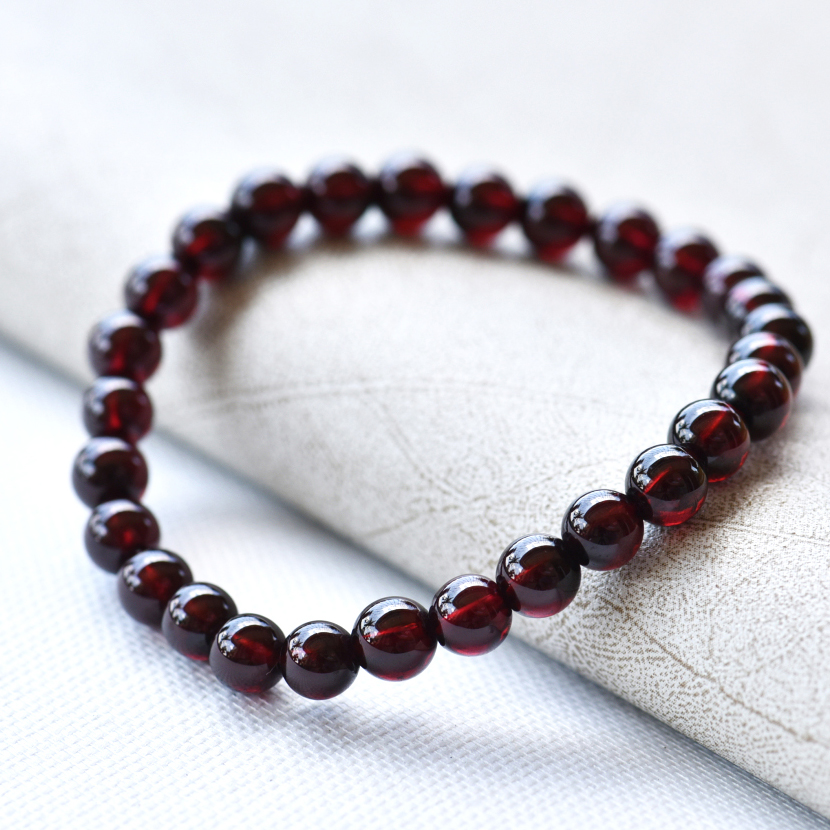 天然戒面级酒红石榴石手链女红宝石水晶手串男女首饰品送友礼物品