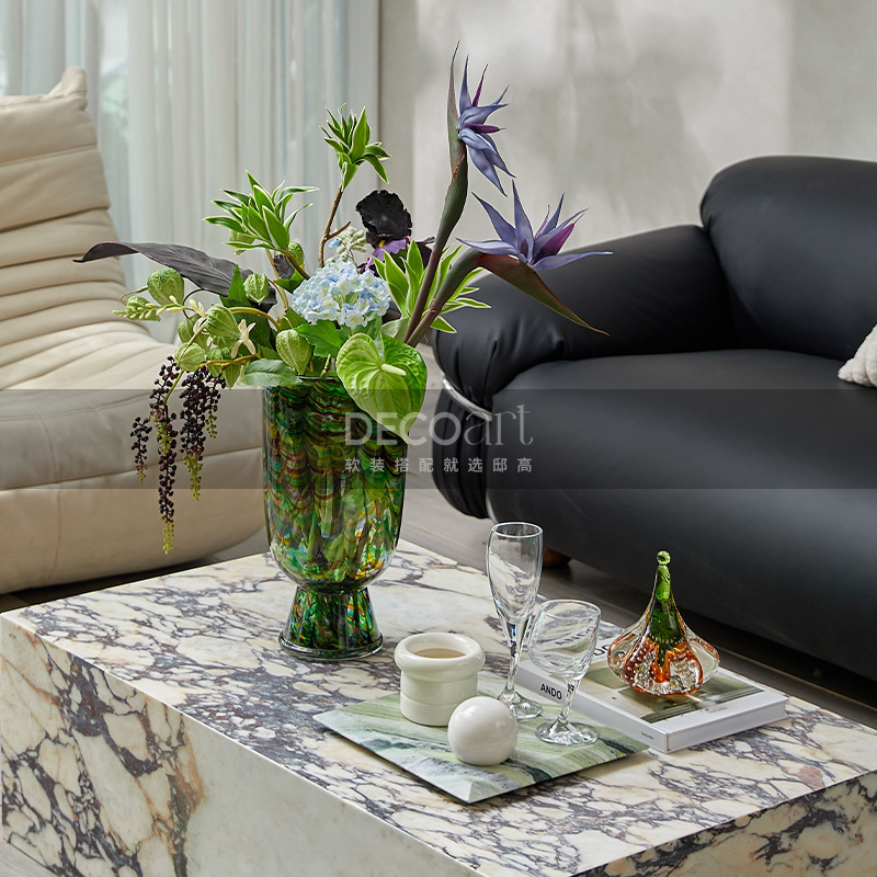 邸高现代轻奢样板房间客厅茶几玻璃花瓶高级感氛围感黑白圆球摆件