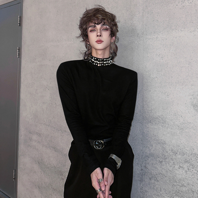 杨一帆潮牌设计感半高领打底衫秋