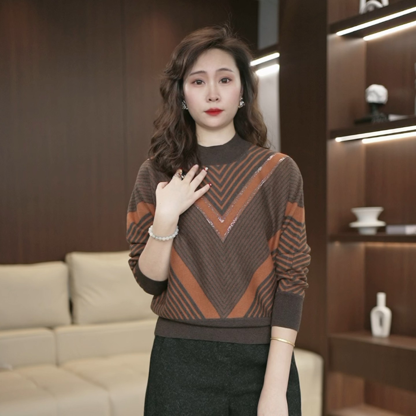 2025年秋季酒红色条纹圆领长袖针织衫大码女装胖MM宽松感毛衣3640