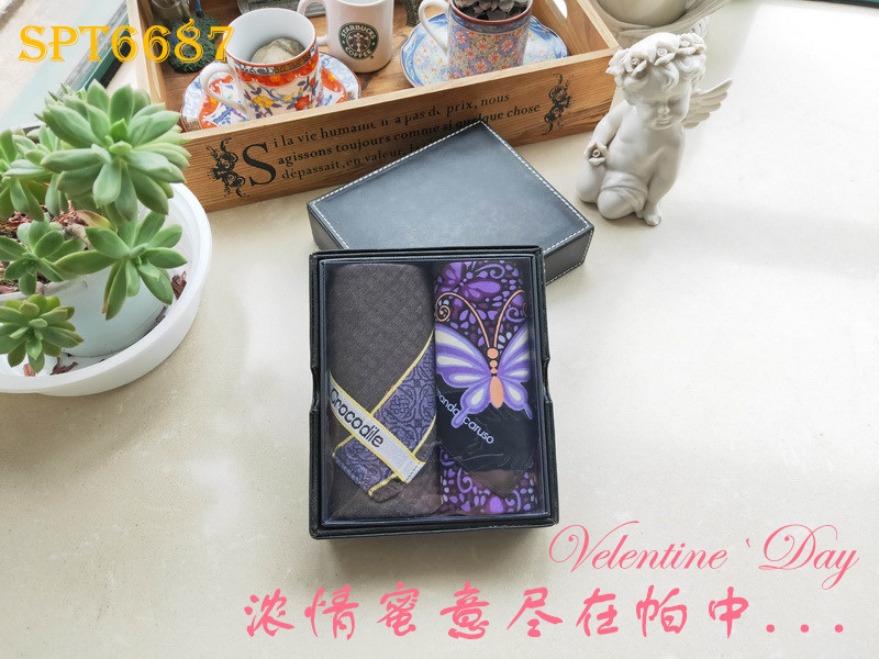 星曌韩版七夕情人节姹紫蝴蝶男女情侣套装棉手帕真皮礼盒手绢方巾