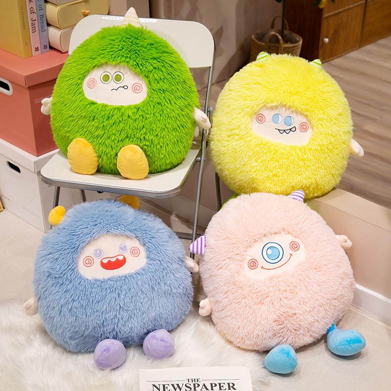 可爱毛绒小怪兽客厅沙发抱枕靠垫飘窗榻榻米装饰超软丑萌靠枕枕头