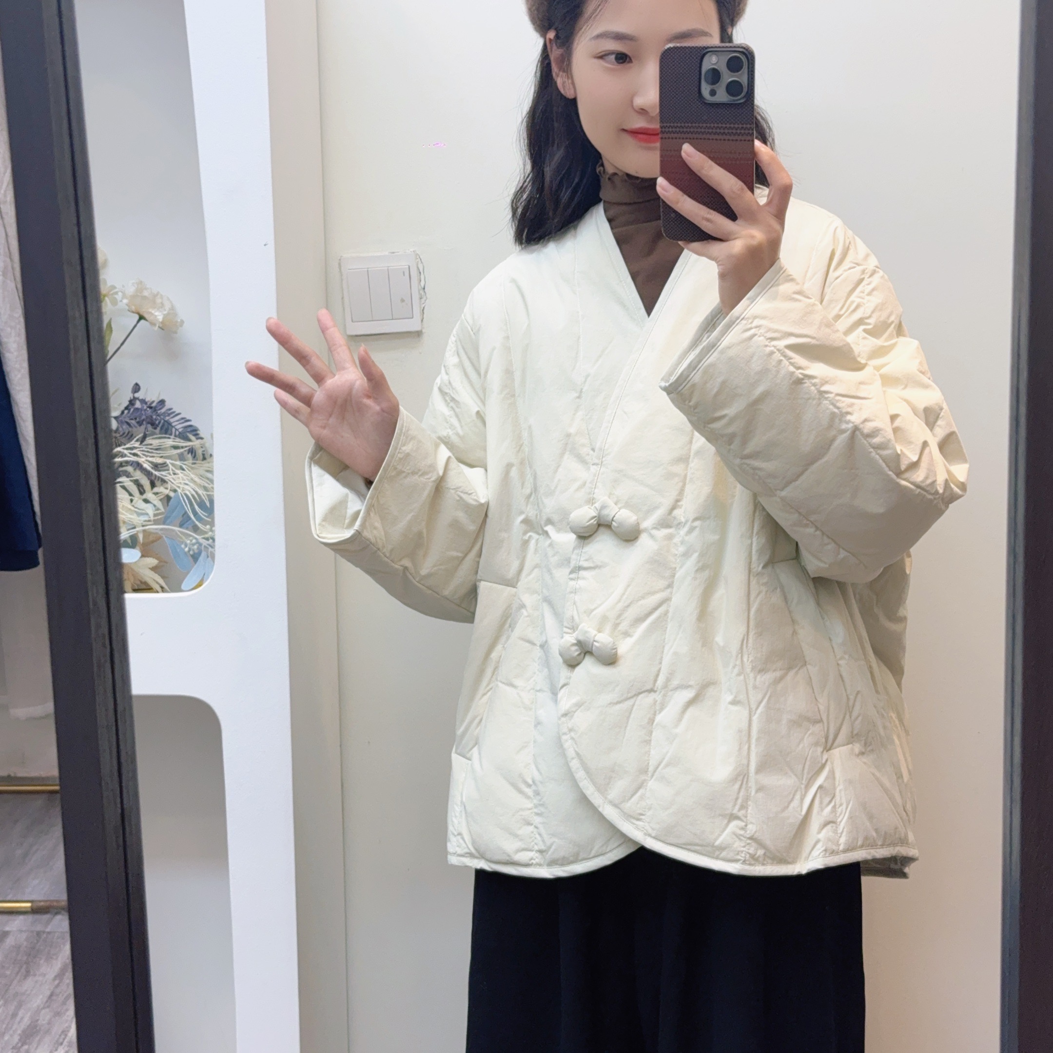 冬季新款和服领轻薄款蝴蝶扣女士羽绒服 5131