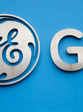 议价GE Fanuc D2OEME 526-2102-000216 526-2100 GE 模块