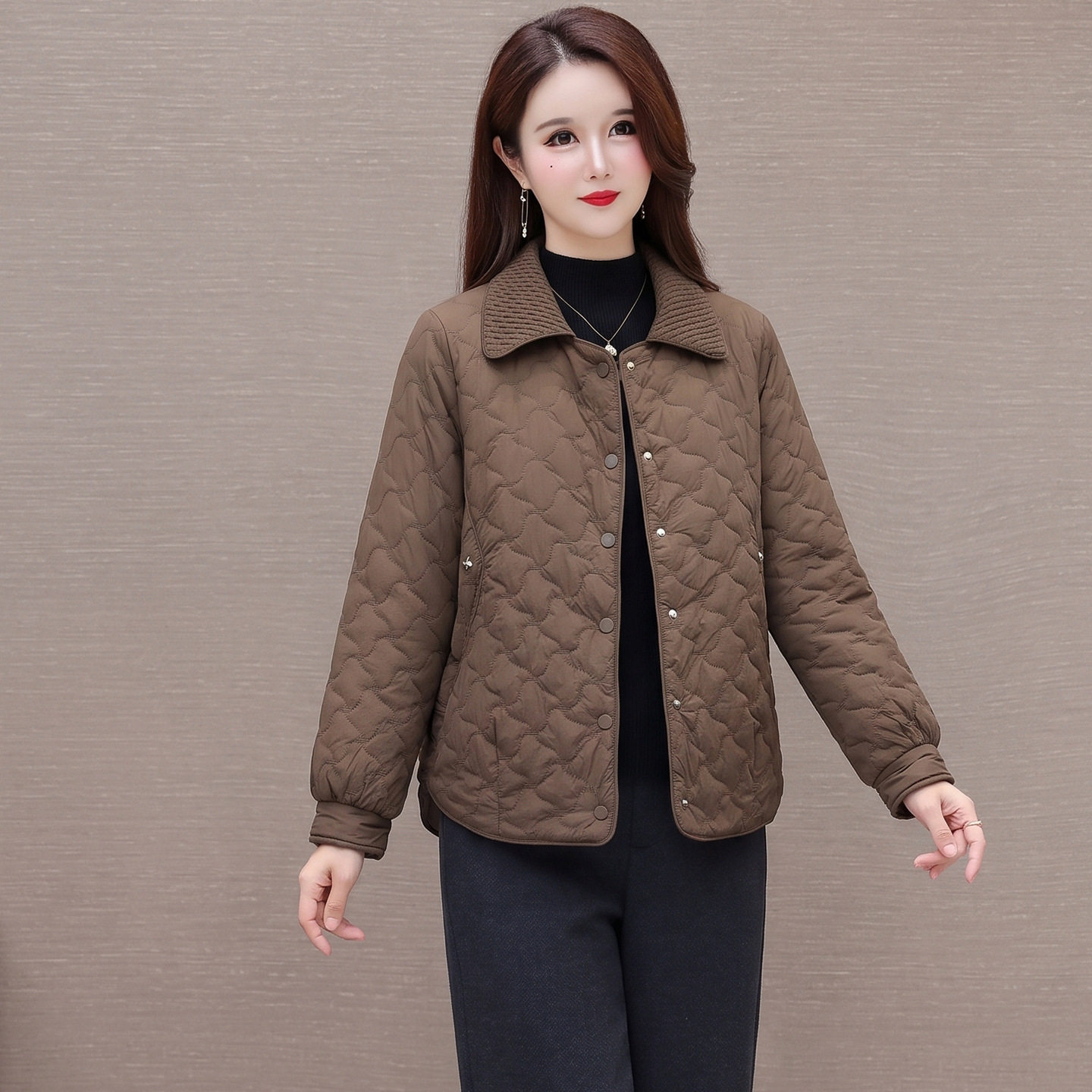 中年妈妈装时尚短款羽绒服中青年女装2026年冬季新款白鸭绒小个子