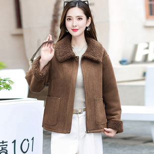 中青年女装时尚翻领皮毛一体外套短款秋冬新款保暖加厚羊羔绒外套