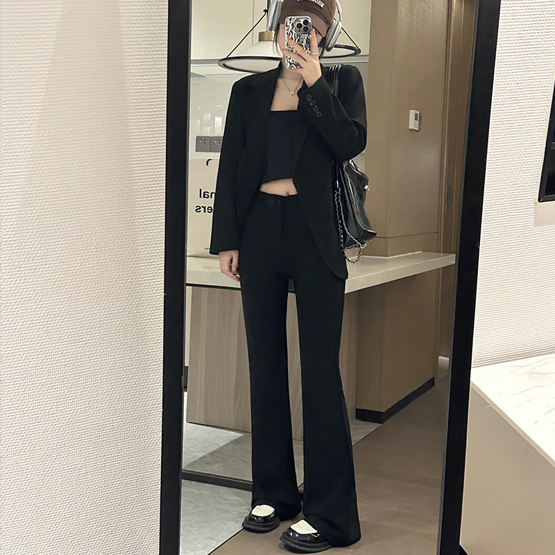 黑色微喇裤女2024春秋新款高腰弹力显瘦喇叭裤修身西装垂感马蹄裤