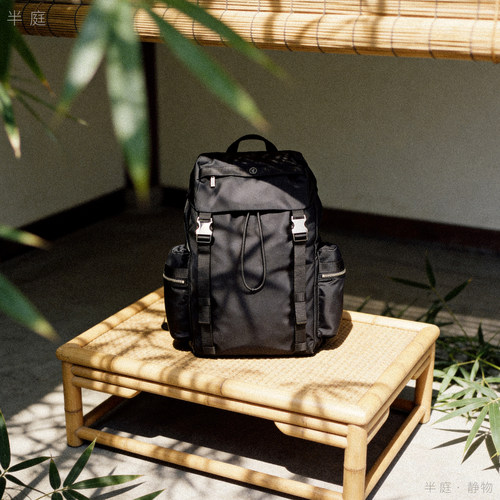 半庭·露露乐蒙Lululemon  25L旅行户外男女双肩背包  LU9AS8S