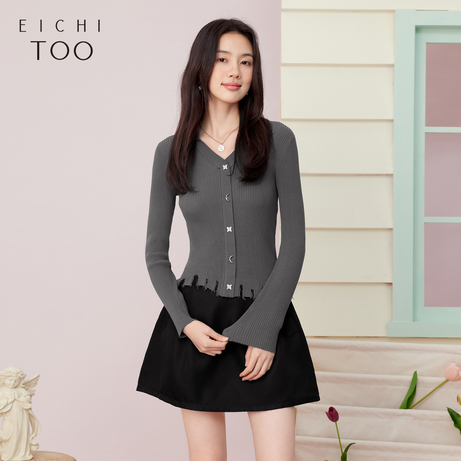 爱居兔高级灰长袖针织衫