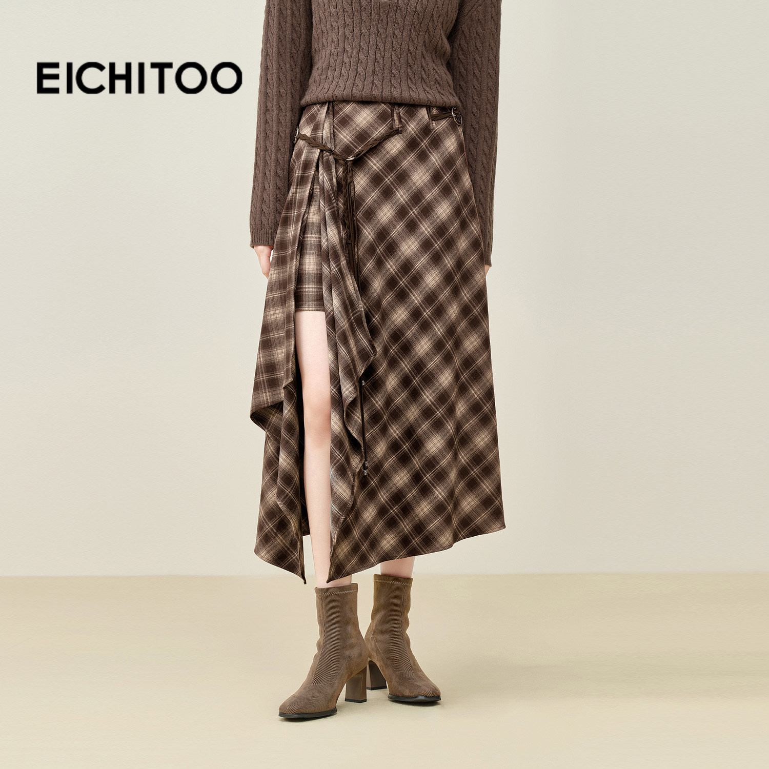 爱居兔不规则格纹半身裙女2025年秋冬新款气质通勤百搭休闲裙子