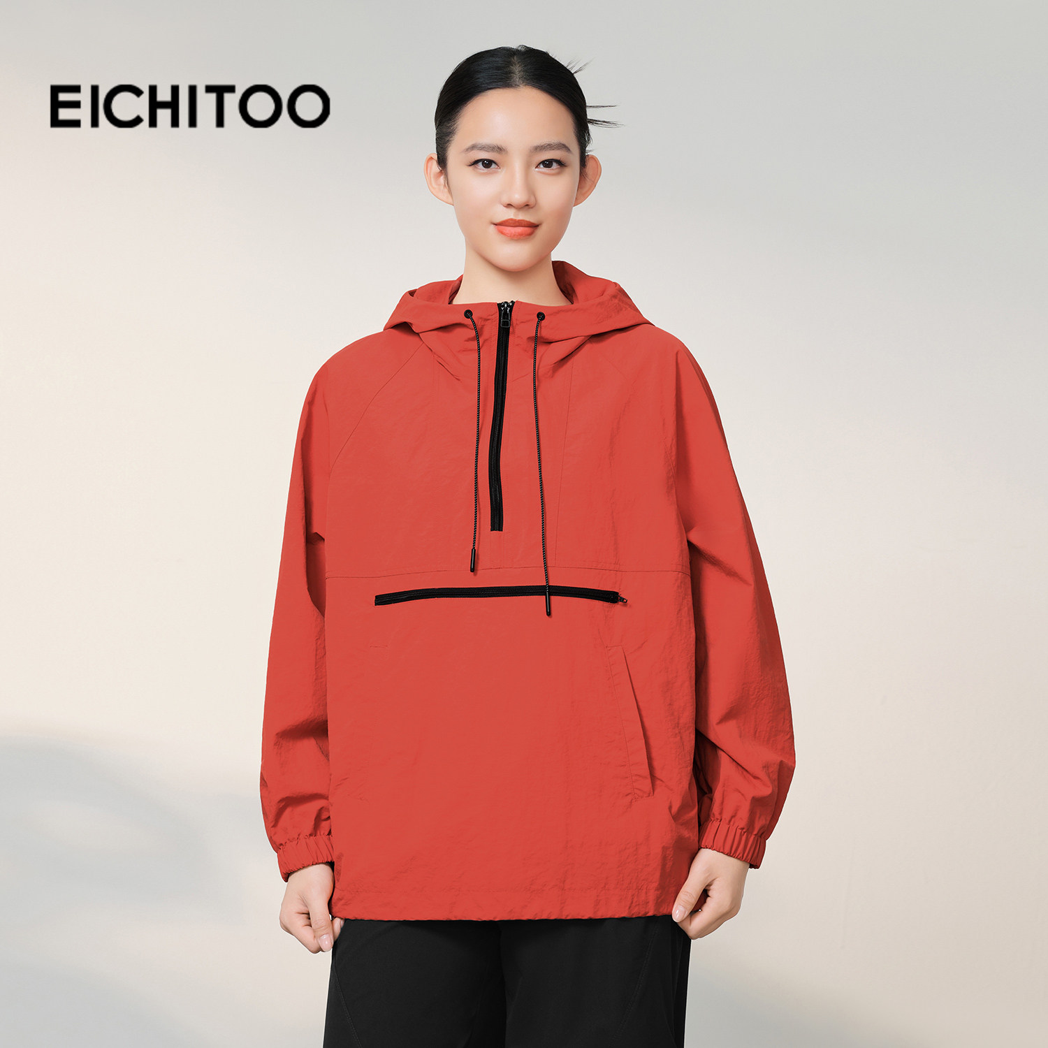 爱居兔户外防风连帽外套女2026年春季新款美式复古半拉链套头夹克