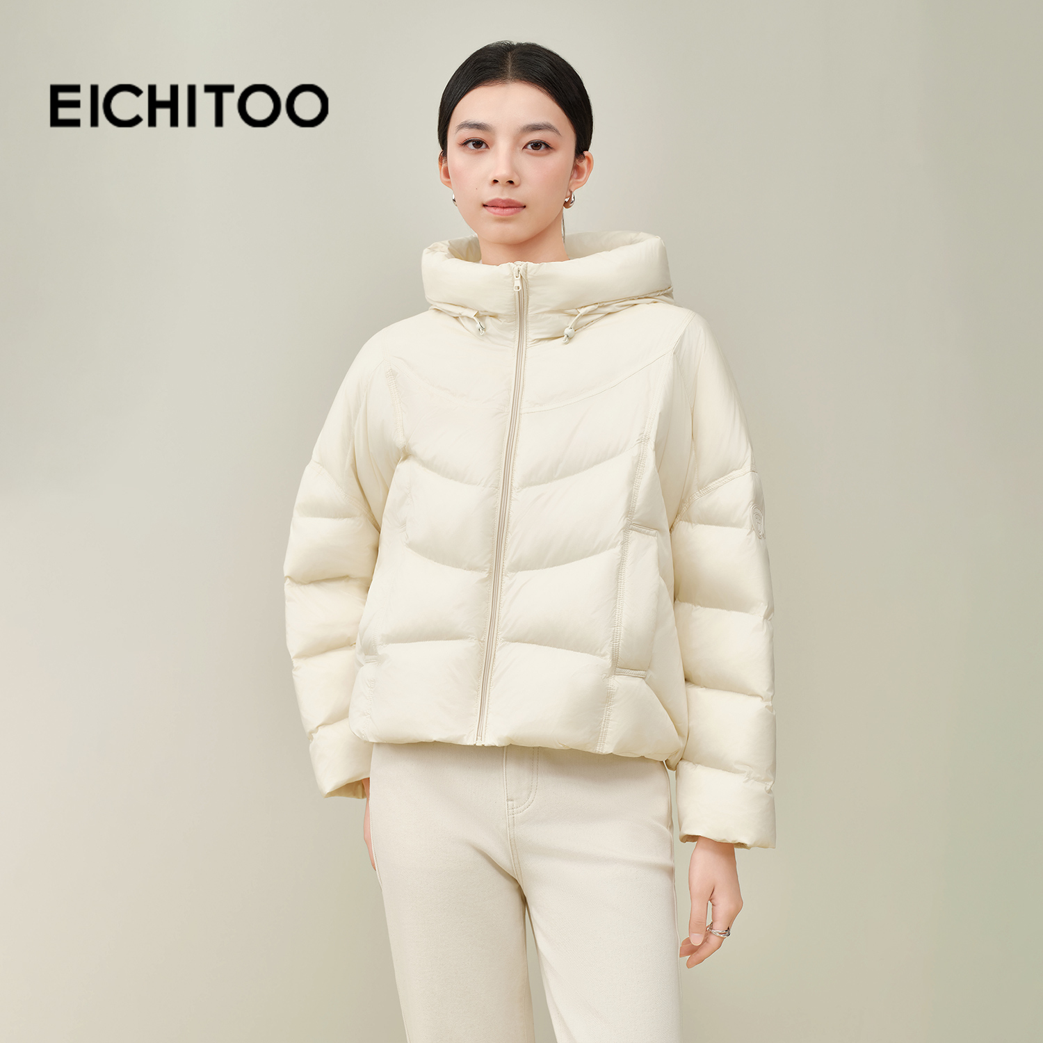 手感细腻，轻盈柔软