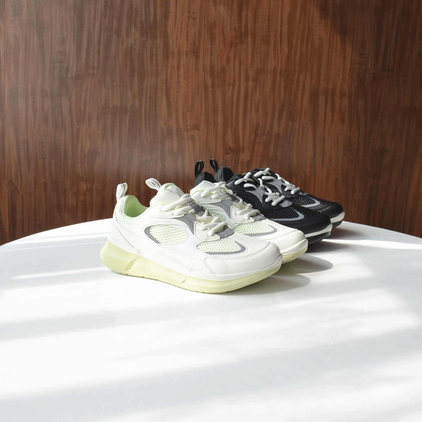 砖贵~ 颜值担当！春夏网面鞋女2026新款轻便运动跑步鞋透气休闲鞋