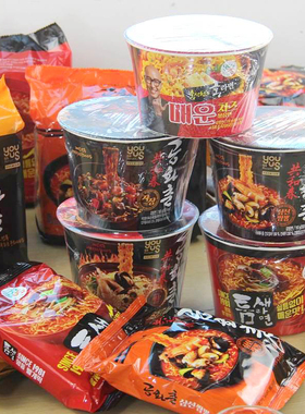 韩国进口GS25便利店人气泡面共和春三鲜海鲜汤面炸酱面辣芝士拌面