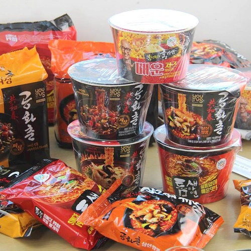 韩国进口GS25便利店人气泡面