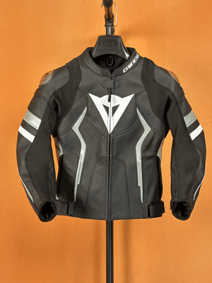 丹尼斯AVRO4摩托车机车钛合金防风防摔保暖骑行赛车服修身男皮衣