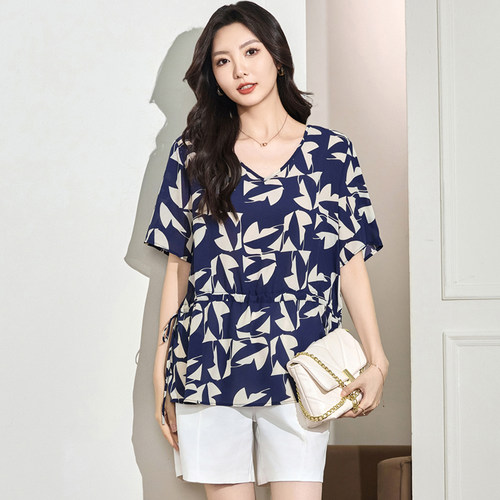 200斤胖mm夏装洋气时尚短袖T恤衫