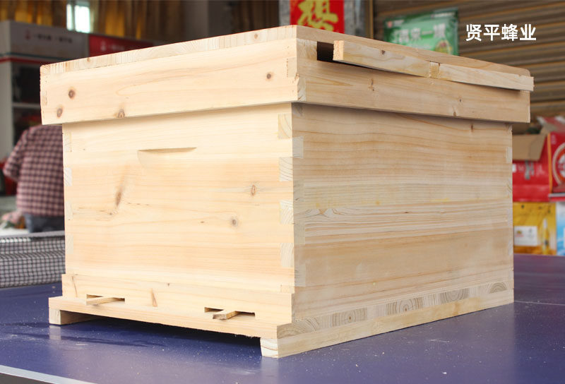 杉木蜜蜂箱十框标准不煮蜡蜂箱中蜂箱意蜂土蜂桶全套养蜂工具包邮