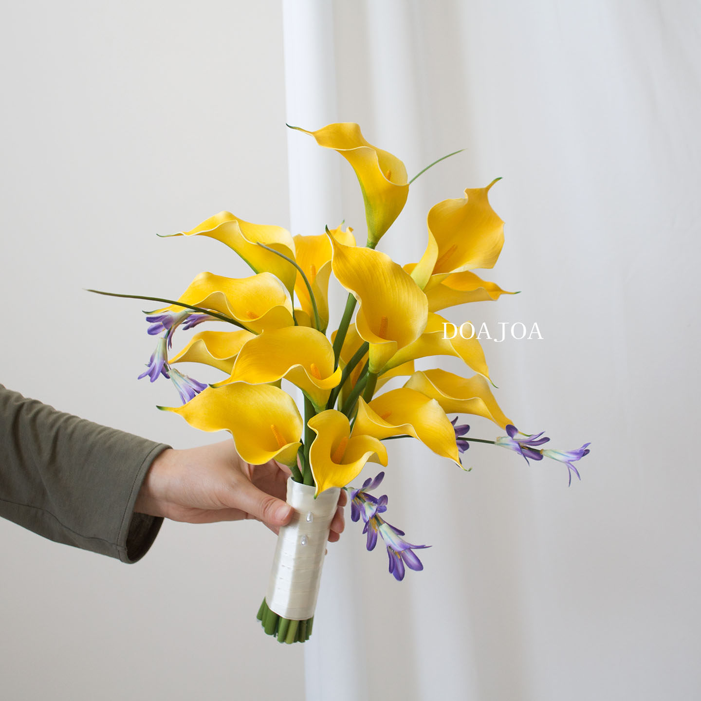 黄色马蹄莲仿真花结婚拍照手捧花