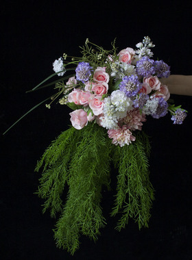 仿真花粉色玫瑰水滴手捧花新娘婚礼领证瀑布型花束结婚影楼拍照花