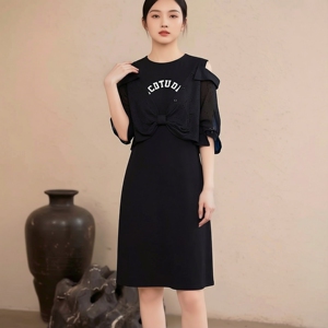 丽新折扣女装 M魅系列26夏装30年高档老牌委婉独特圆领露肩连衣裙