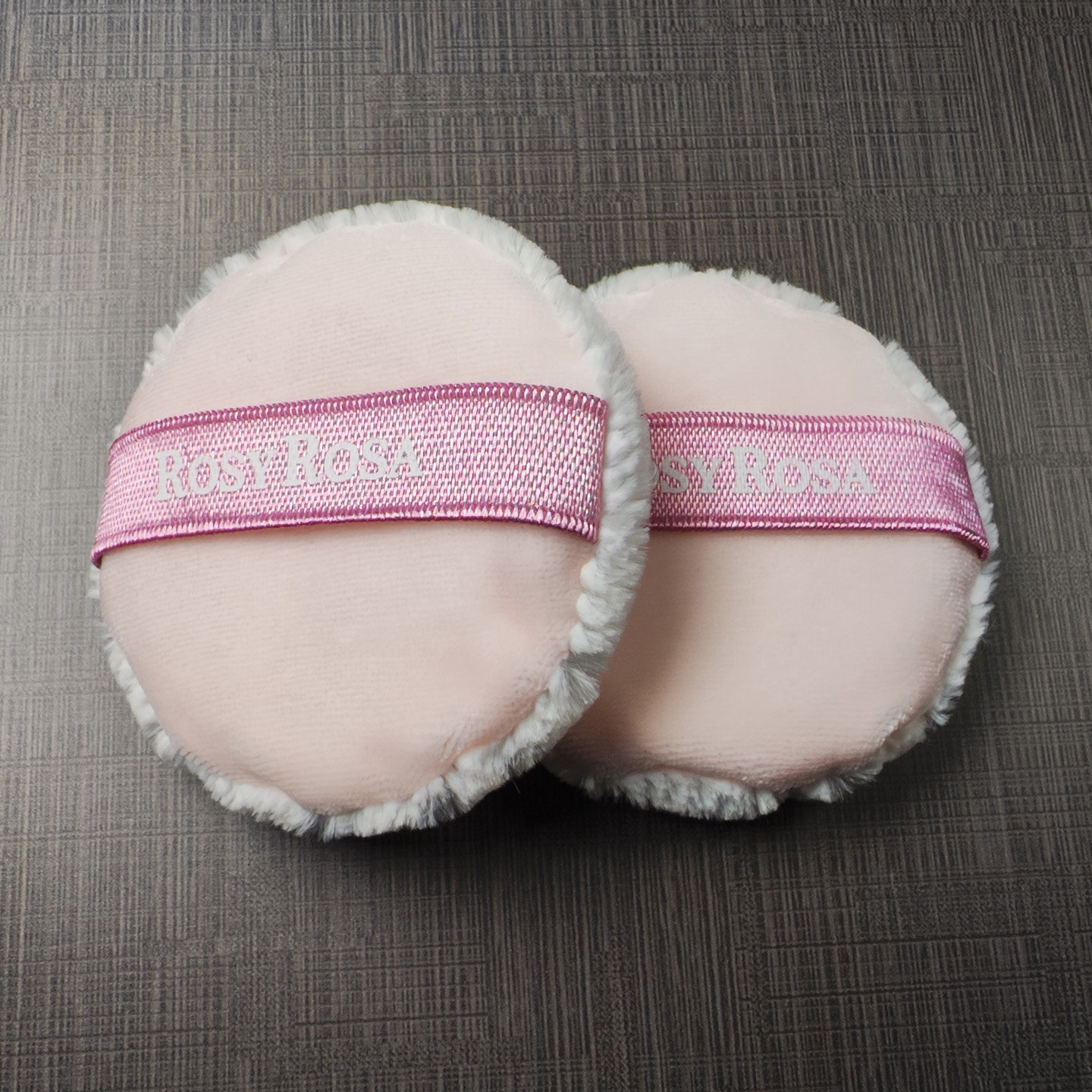 日本本土ROSAROSY毛绒散粉扑