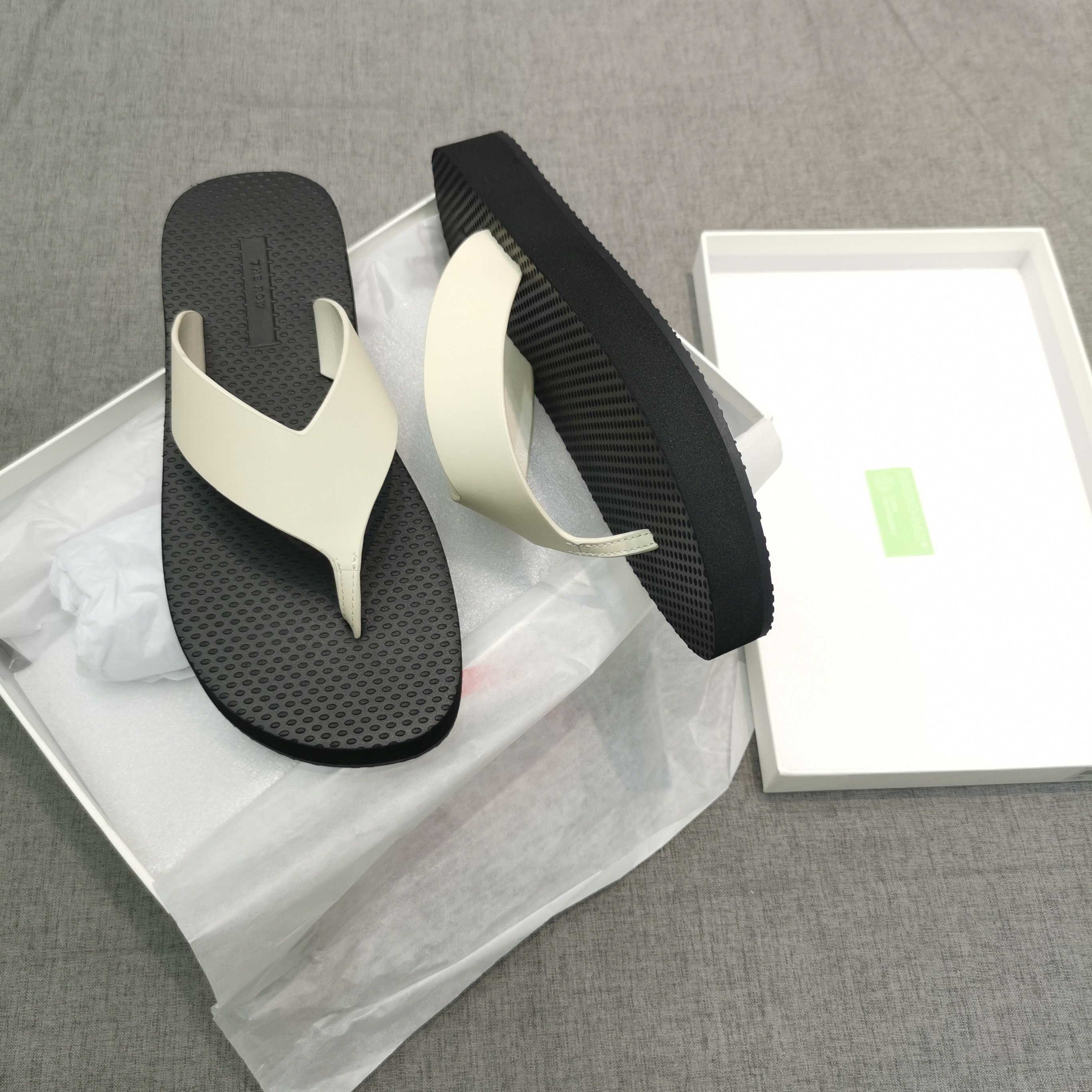 柔情.极简度假风新季.头层牛皮.厚底3cm舒适女凉拖鞋35-39