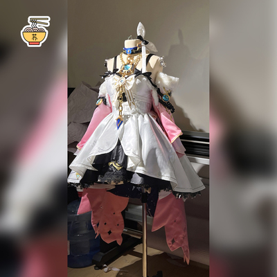 鸣潮群星交错cos星炬学院达妮娅