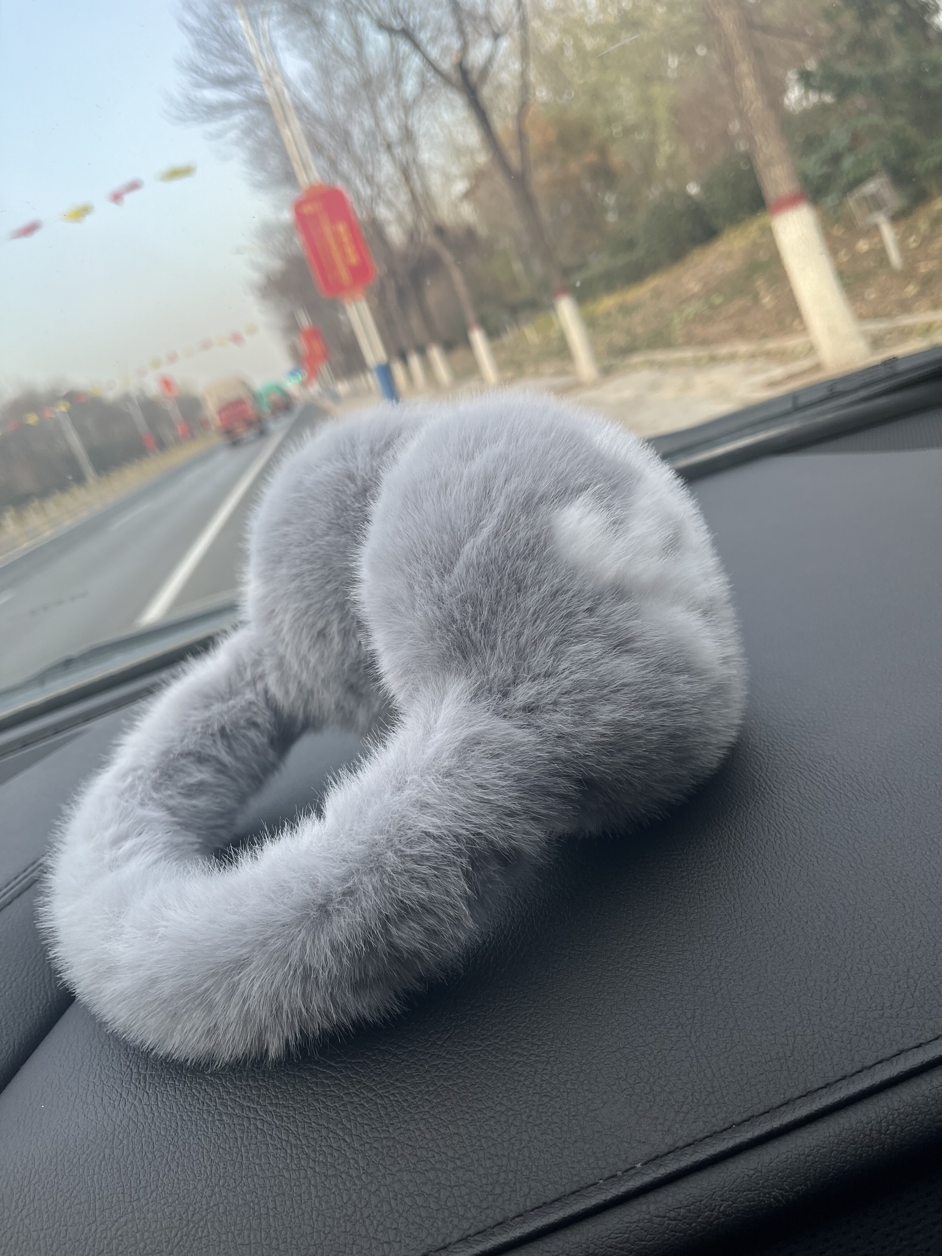 25新款仿水貂毛围脖女冬季时尚保暖护颈交叉围巾短款耳罩小香风双