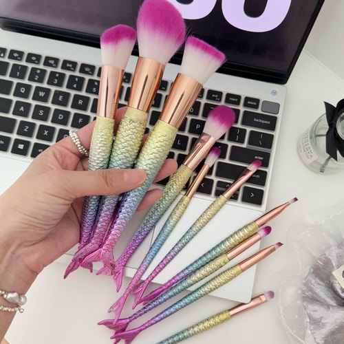 儿童礼物！化妆刷套装全套初学者眼影散粉刷子全套高光刷眼线刷